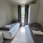 Modern Near Bergen, In & Nature 아파트 *