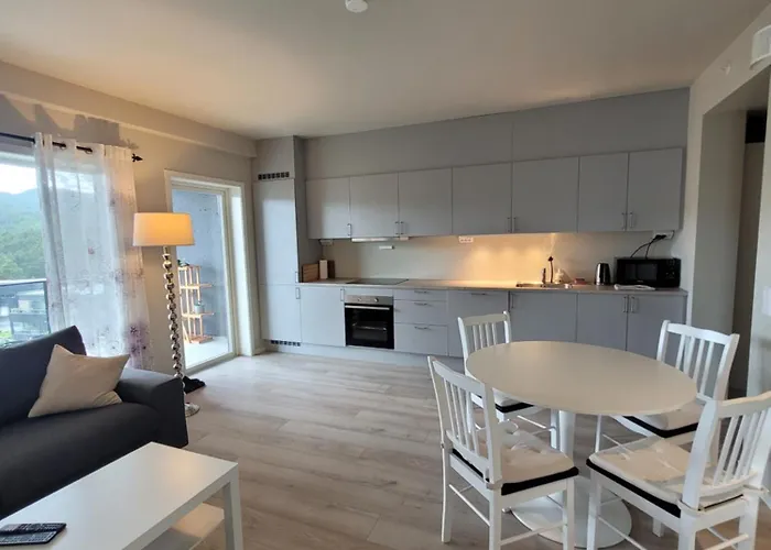 Modern Near Bergen, In & Nature Appartement Softeland